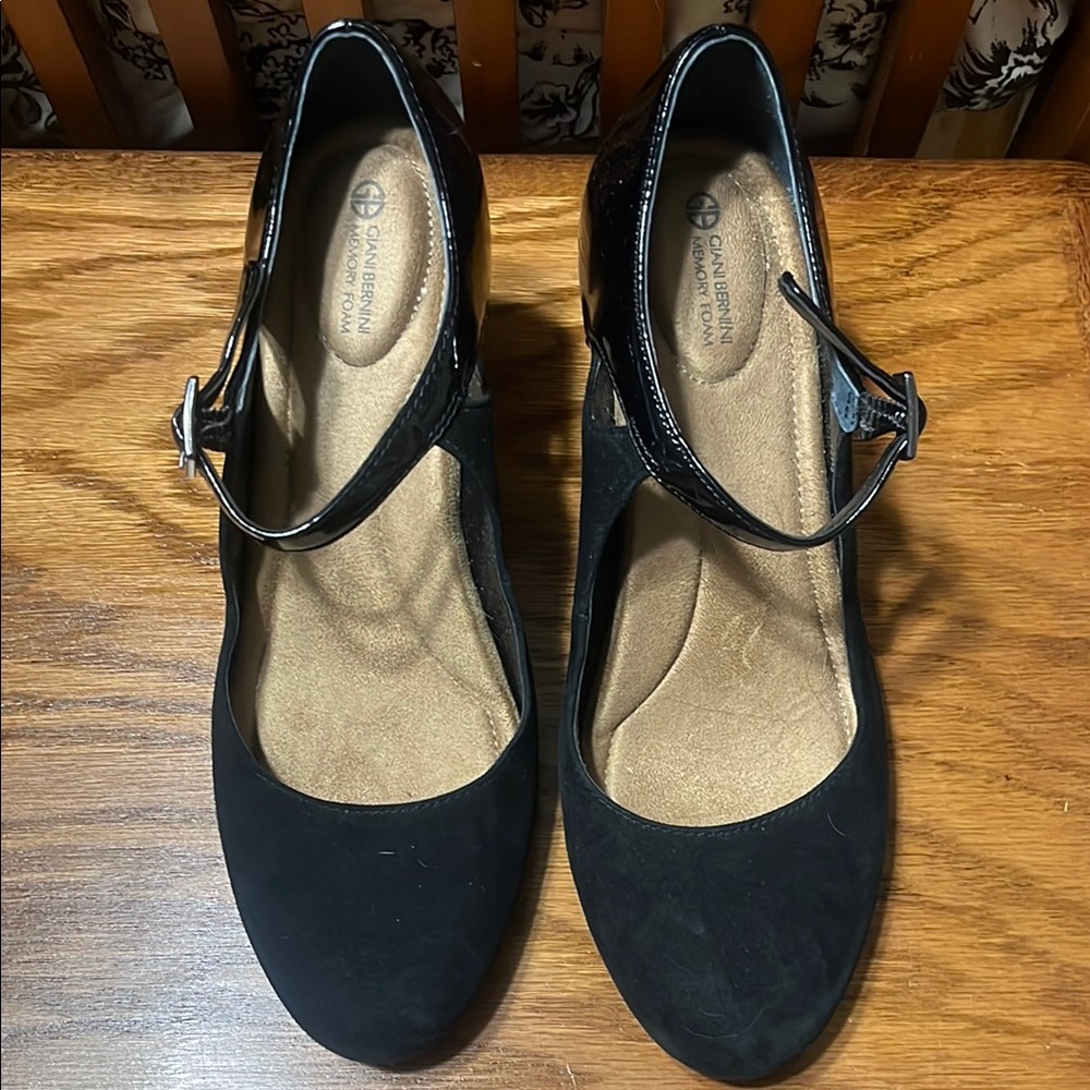 Giani Bernini Women's Black Mary Jane Shoes size 8.5